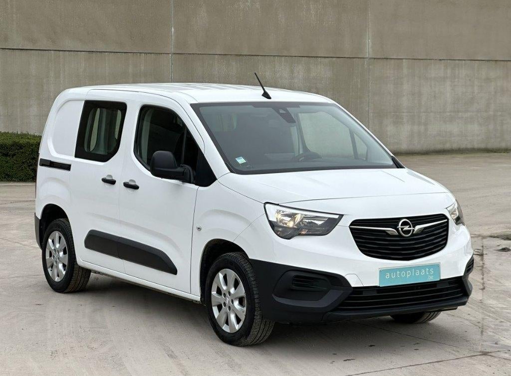 Opel Combo 1.2 essence 31210km 2022 1er propriétaire, Achat, Entreprise, 3 places, Boîte manuelle