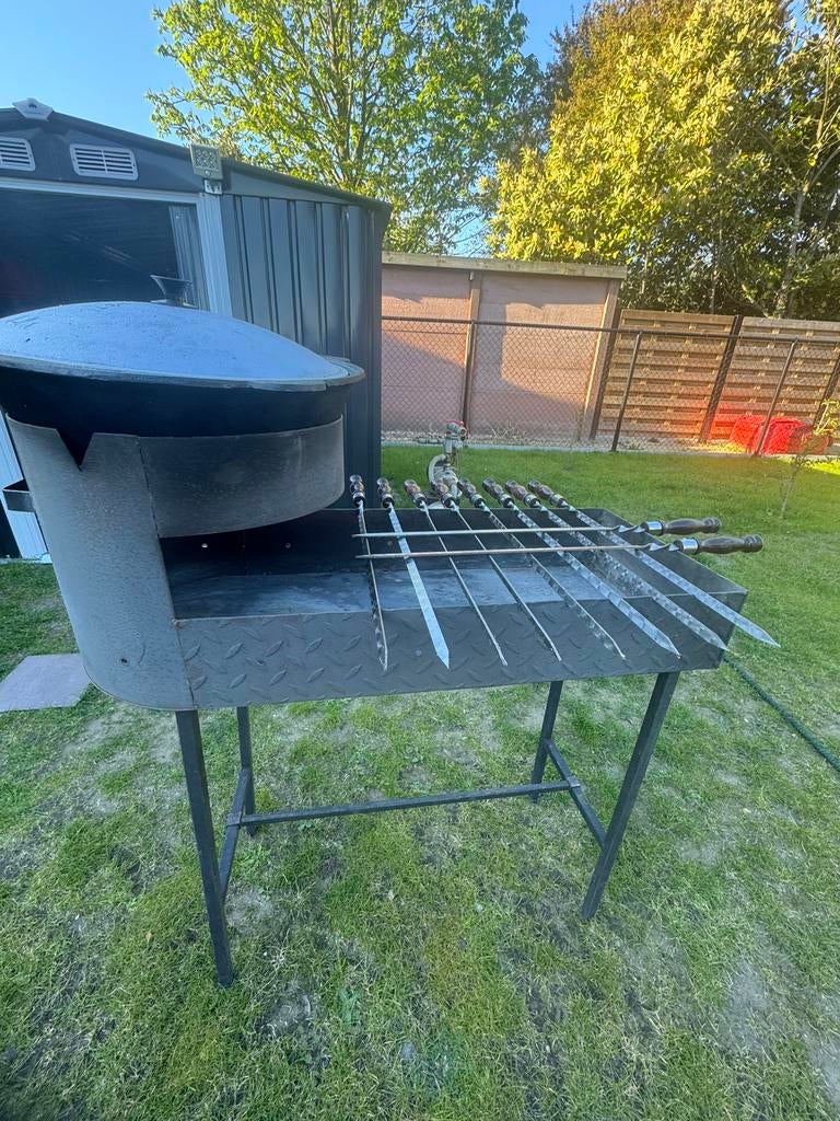 Gietijzeren bbq / Kazan, Tuin en Terras, Ophalen, Zo goed als nieuw