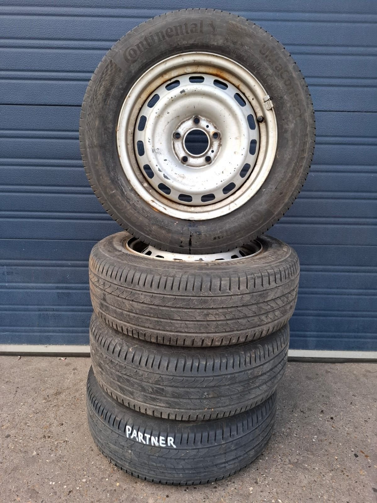 Peugeot Partner Berlingo Combo Zomer Banden Set 195-65-15 5x, 15 pouces, Pneus et Jantes, Pneus été, Utilisé