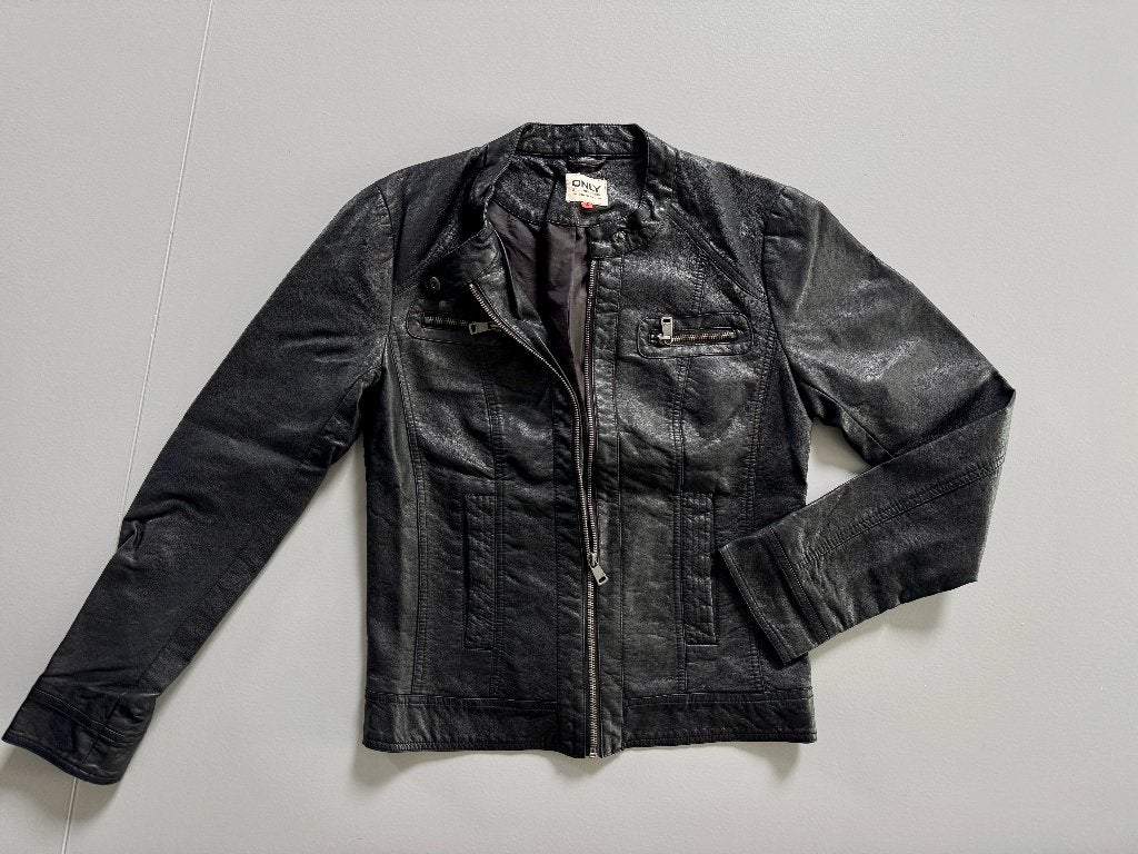 zwart modern jasje, zacht imitatieleer, maat 40, Vêtements | Femmes, Pulls & Gilets, Enlèvement, Comme neuf, Taille 38/40 (M)