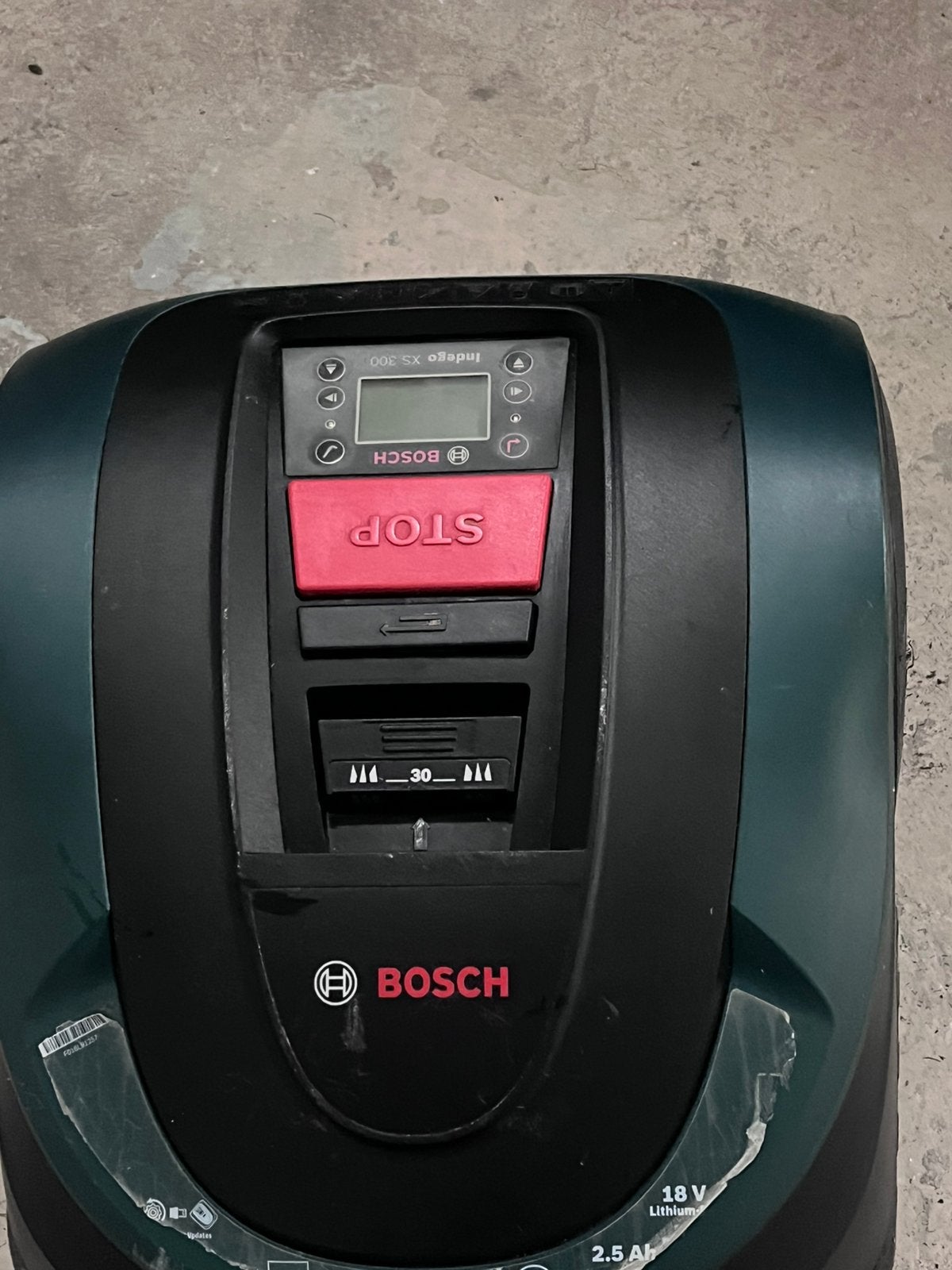 Robot tondeuse bosch indigo xs 300, Jardin & Terrasse, Enlèvement, Utilisé, 20 à 25 cm