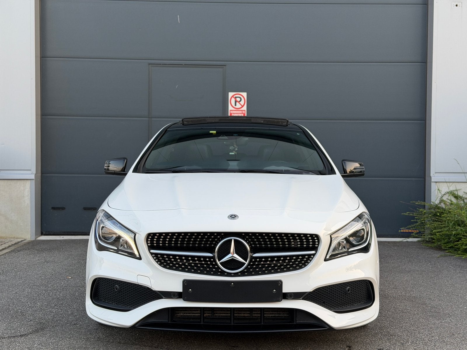 Mercedes-Benz CLA 200 AMG 2018*Harman Kardon*Pano*Trekhaak, Auto's, Mercedes-Benz, Automaat, CLA, Euro 6, Wit