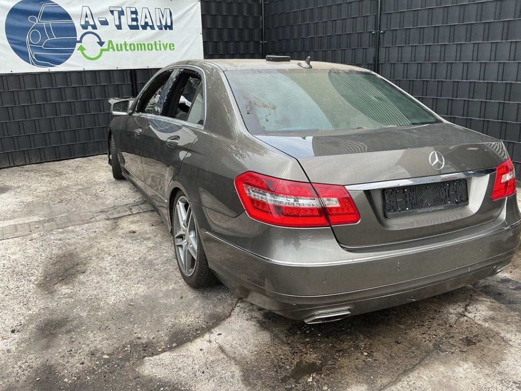SCHOKBREKER LINKS ACHTER Mercedes-Benz E (W212), Gebruikt, Mercedes-Benz, Dialog.mb@mercedes-benz.com, Mercedes-Benz AG