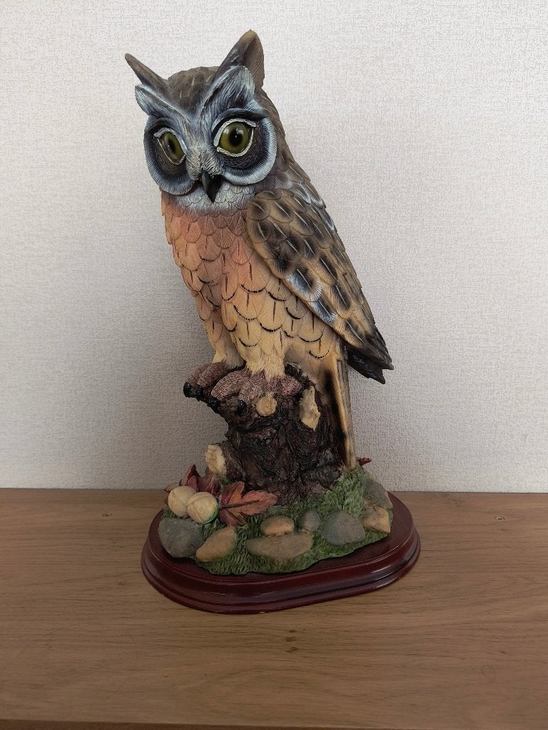 Beeld van een Oehoe uil, Ophalen, Op sokkel, Beeld, Vogel