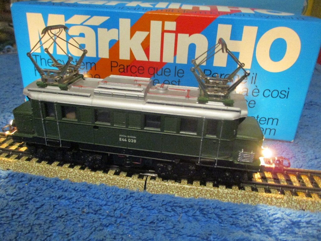 Marklin 3011, Enlèvement ou Envoi, Comme neuf, Locomotive, Märklin