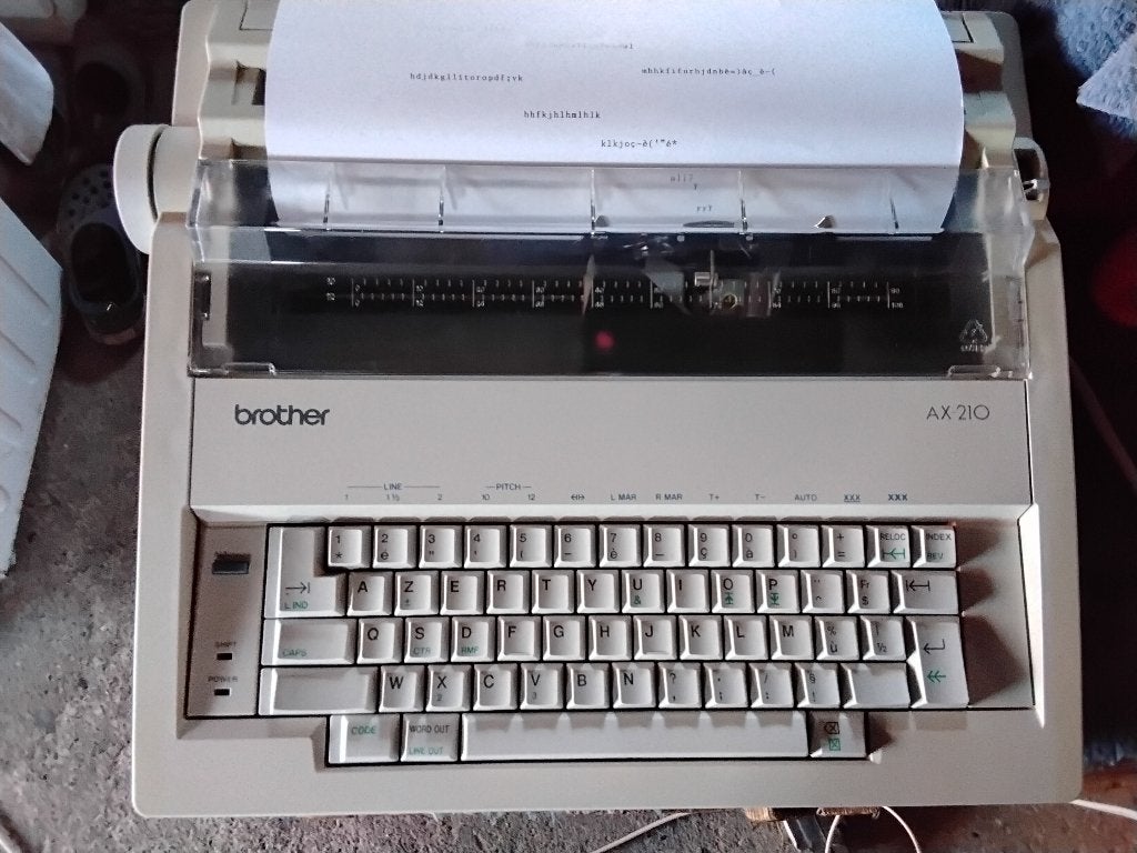Typmachine, Ophalen, Zo goed als nieuw