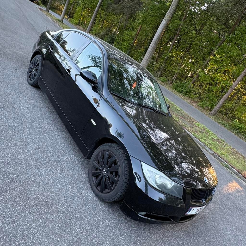 Bmw 318D e90 m47 motor euro 4 is gekeurd voor verkoop, 90 kW, Achterwielaandrijving, Zwart, Zwart