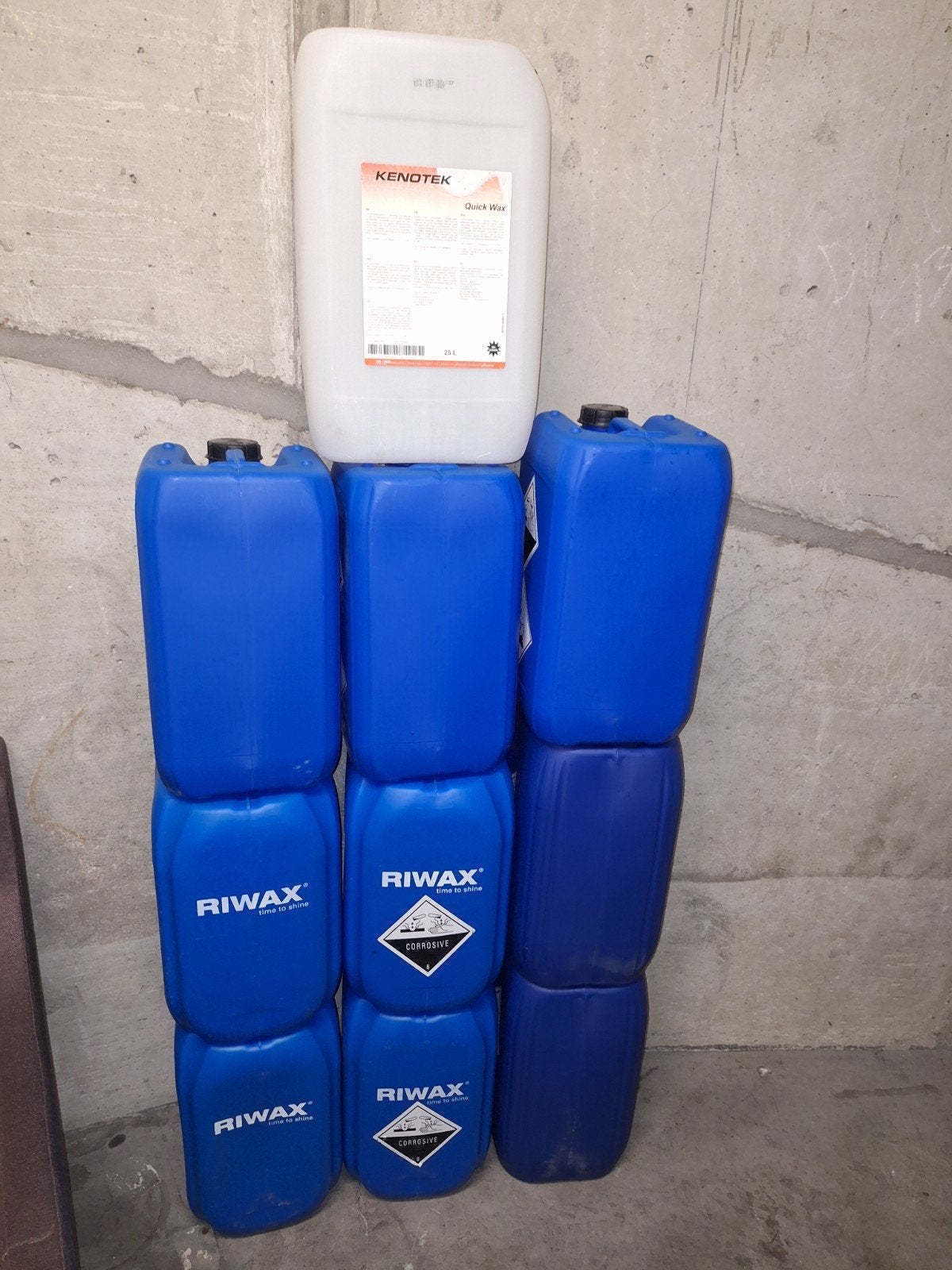 Bidons 25L, Enlèvement ou Envoi