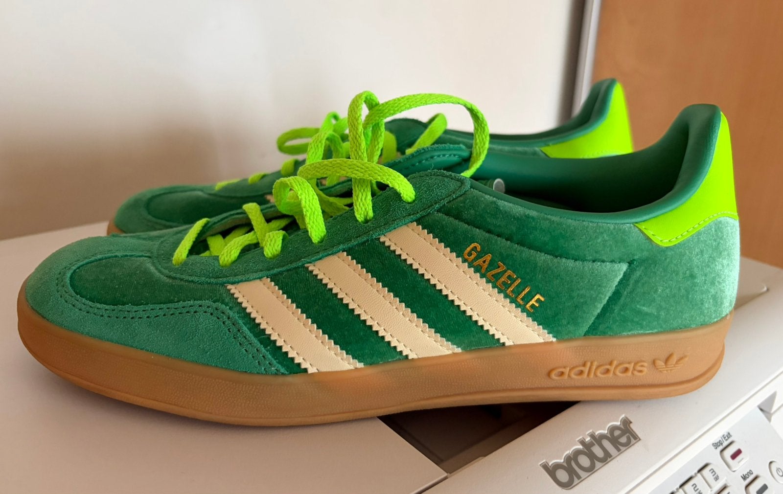 Adidas Gazelle pointure 39,5 portée une seule fois, Sport en Fitness, Loopsport en Atletiek, Ophalen of Verzenden, Zo goed als nieuw