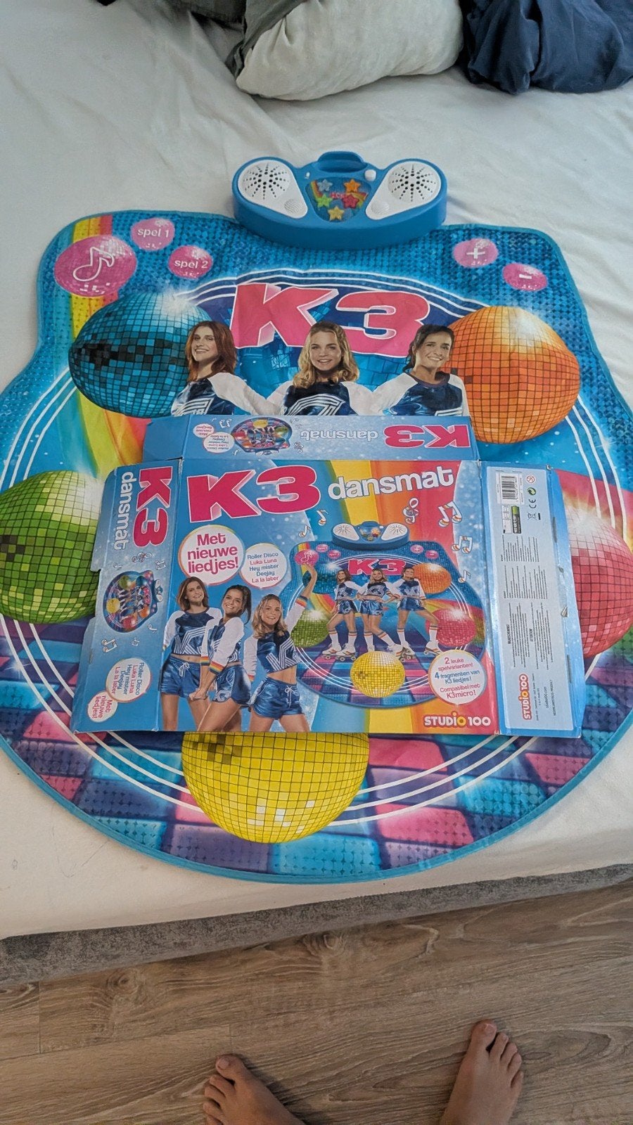 K3 dansmat, Ophalen