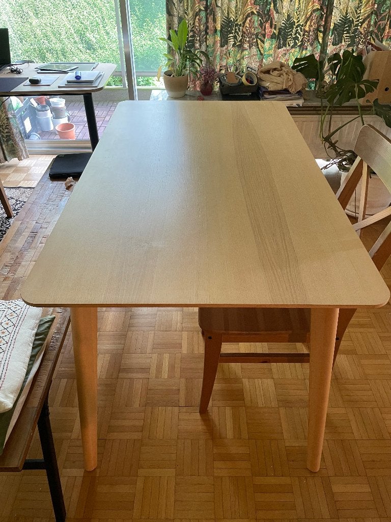 Table à manger/table à manger en bois, Moderne houten stijl. Past in elke kamer met warme kleuren., 100 à 150 cm, Quatre personnes