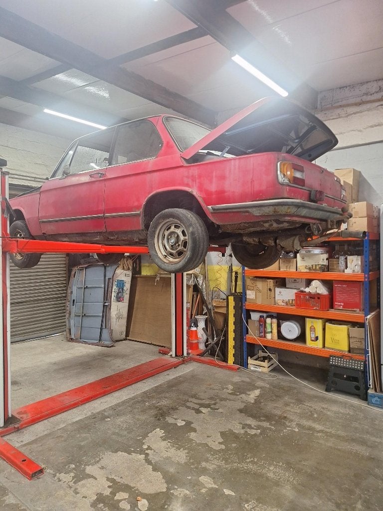 BMW 1502, Autos, Autres modèles, Achat, Boîte manuelle, 2 portes
