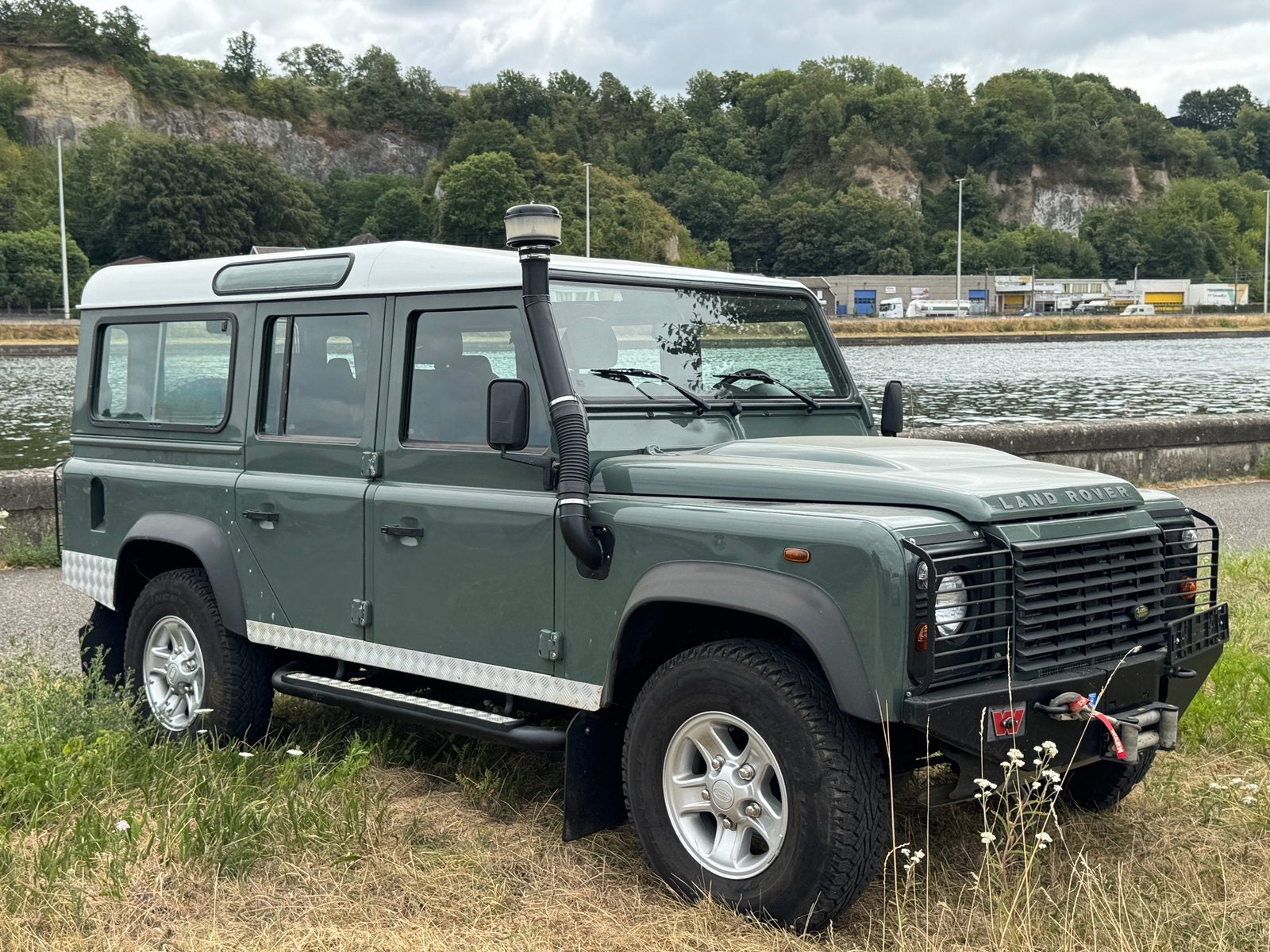 Land Rover defender 2.4 Td4 utilitaire, Autos, Land Rover, 90 kW, Achat, 2400 cm³, Boîte manuelle