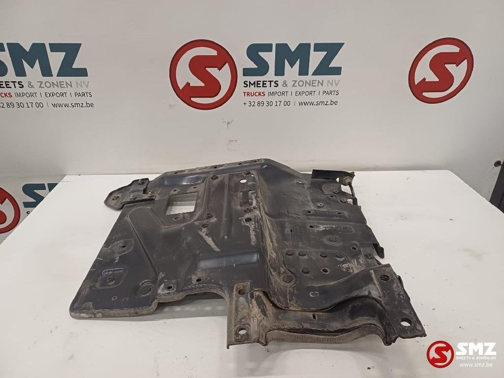 Occ spatbordsteun linksachteraan Scania, Gebruikt, Scania, Carrosserie en Plaatwerk
