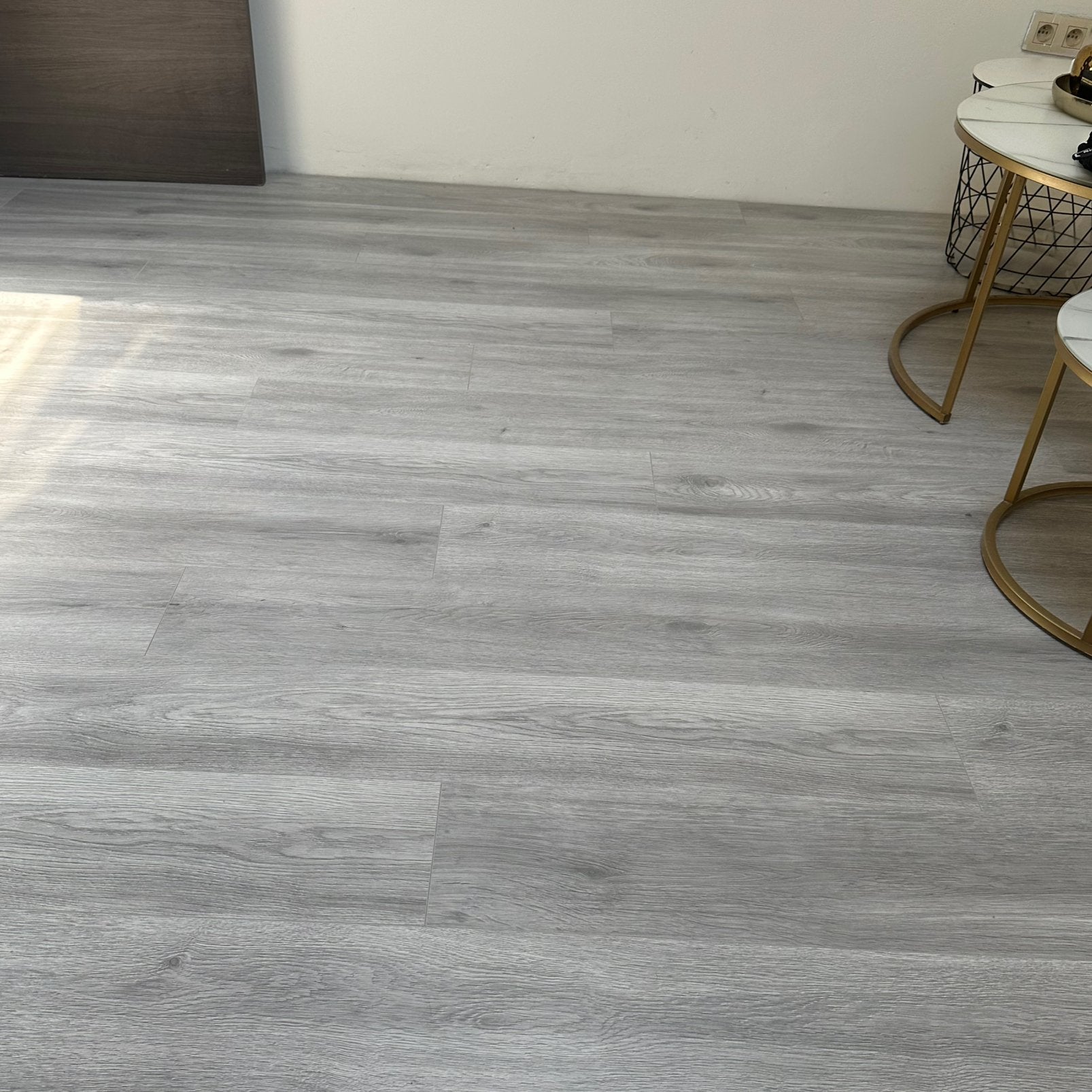 Laminaat - Authentiek grijs – 10mm, Enlèvement, Neuf, Chêne, Plinthes