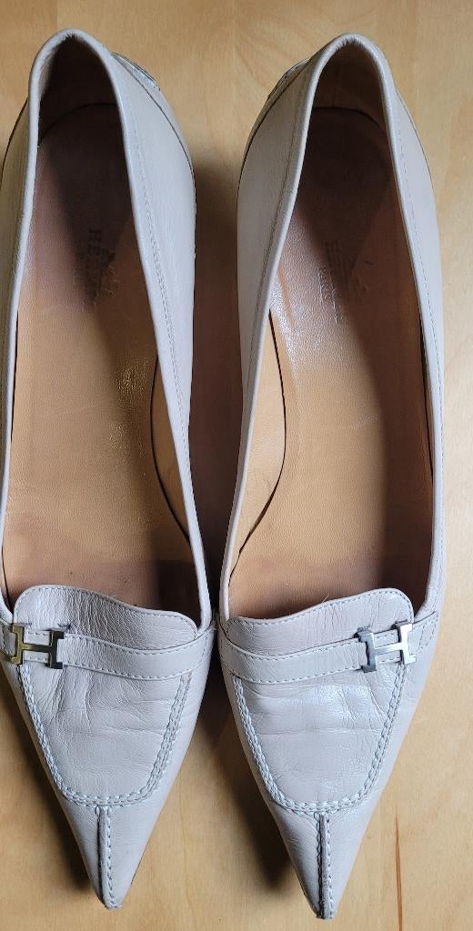 Chaussure  HERMES femme Originale, Beige, Enlèvement, Porté, Chaussures basses