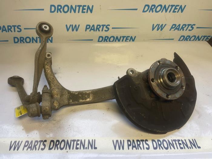 Fusee houder links-voor van een Audi A4, Auto-onderdelen, Ophanging en Onderstel, Audi, Gebruikt, 3 maanden garantie, Ophalen of Verzenden