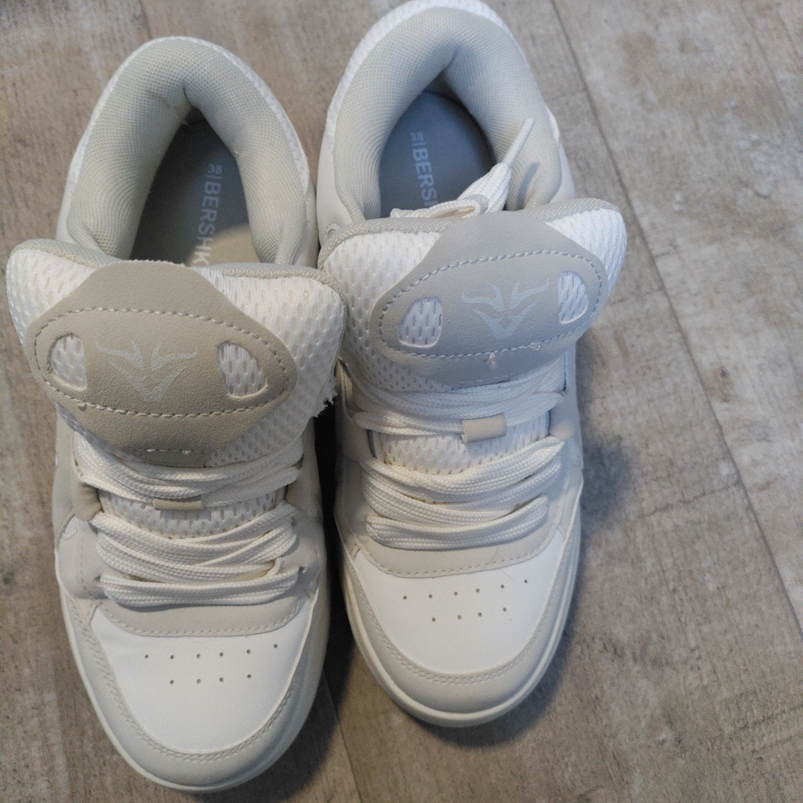 sneakers bershka maat 38, Kleding | Dames, Schoenen, Ophalen, Beige, Bershka, Zo goed als nieuw