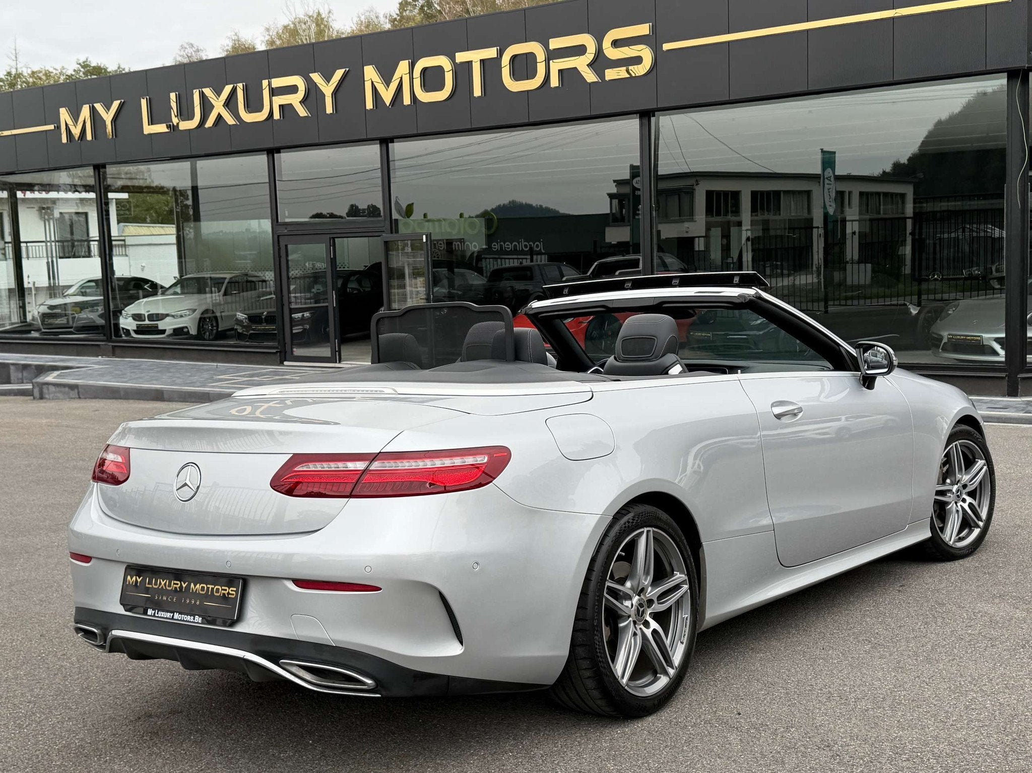 Mercedes-Benz E-Klasse E220 d 194 Cv Cabriolet Pack Amg Cuir, Autos, Cuir, Argent ou Gris, Achat, Euro 6