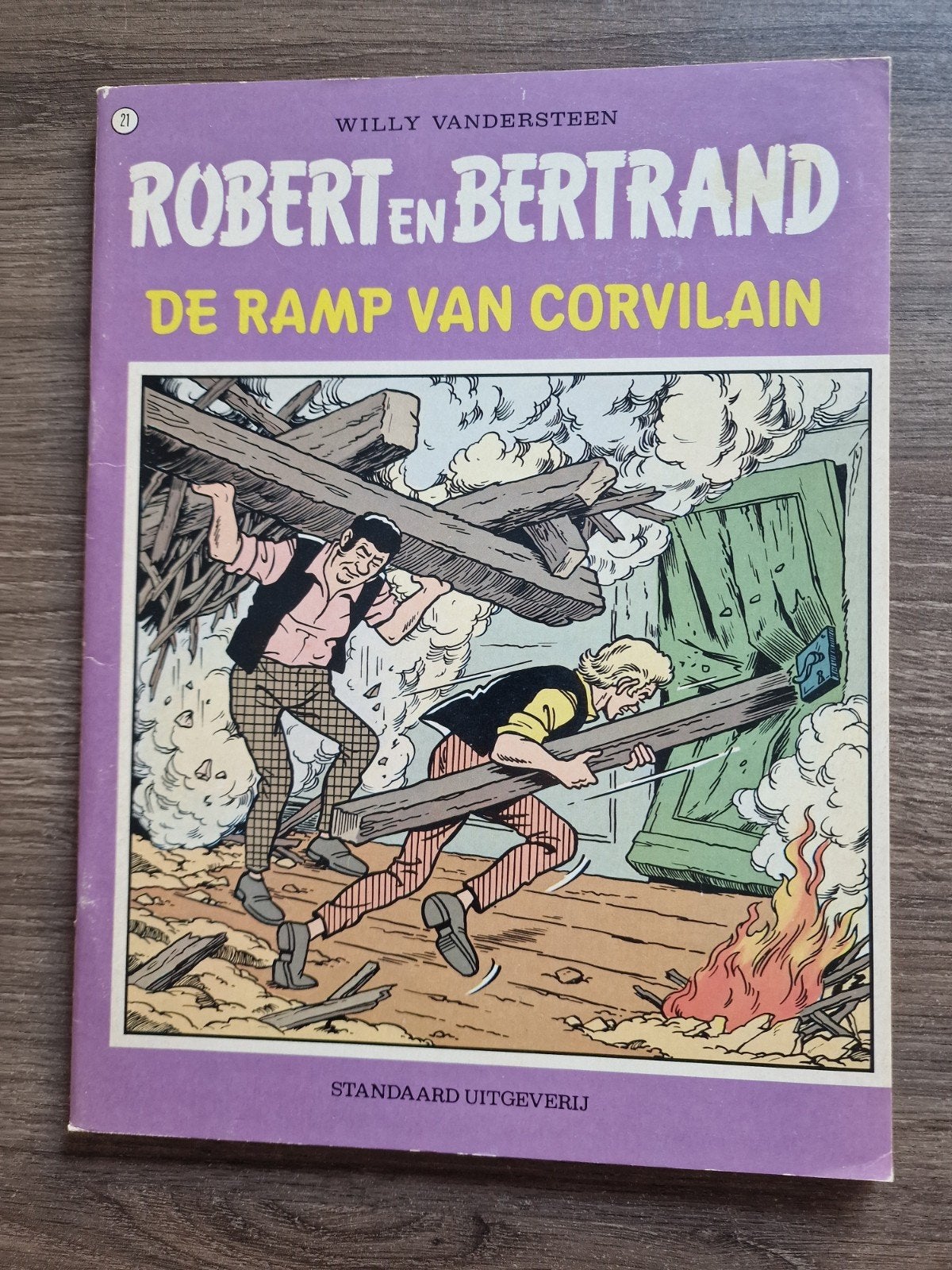 strips. Robert en Bertrand, Gelezen, Willy Vandersteen, Ophalen of Verzenden, Meerdere stripboeken