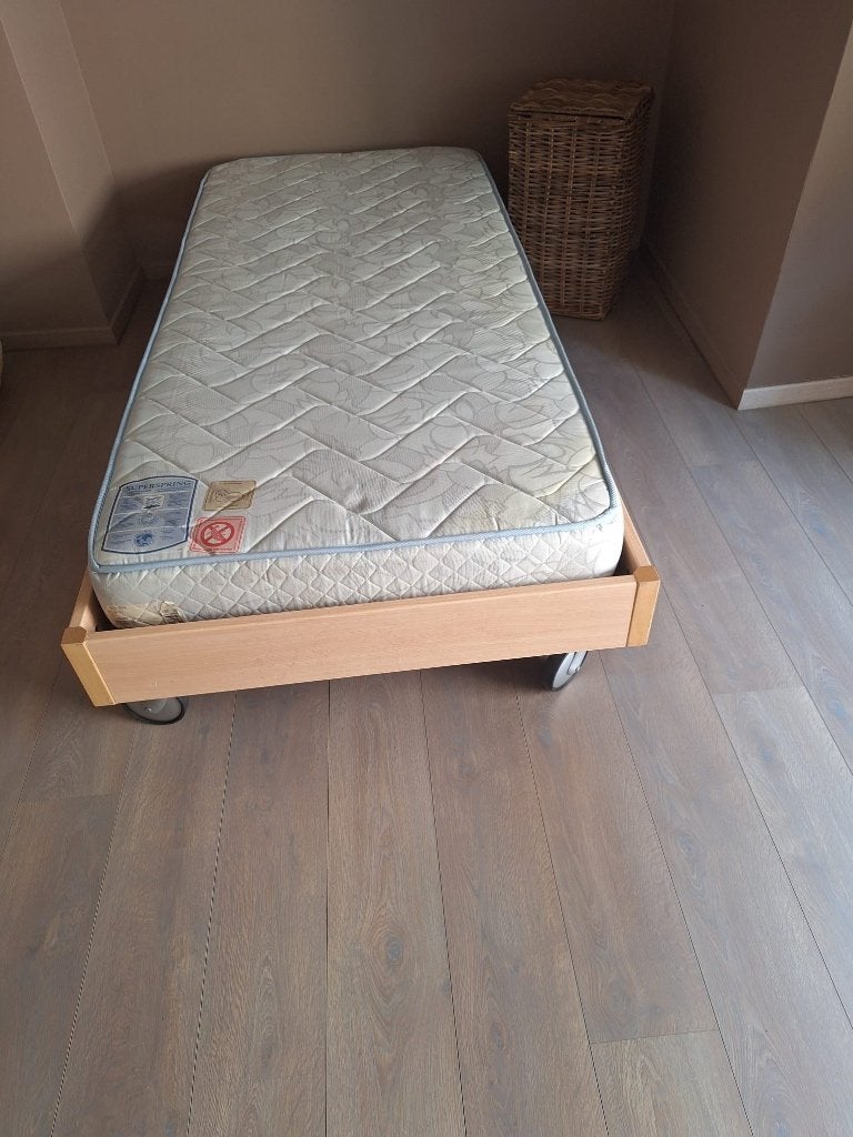 Auping 1 persoonsbed, Ophalen, Verstelbaar, 90 cm, Eenpersoons