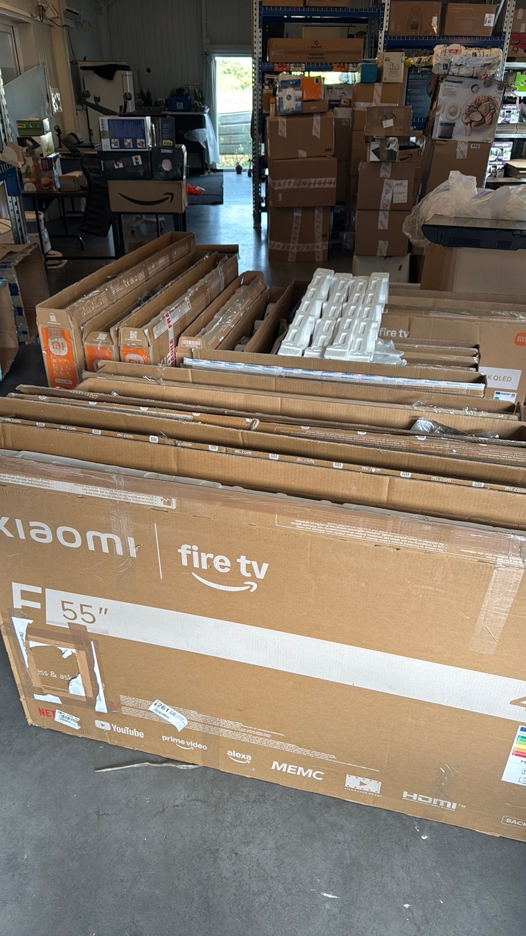 Partij 25 TV's defect – gebarsten scherm – voor onderdelen, Audio, Tv en Foto, Ophalen, Zo goed als nieuw, QLED, Toshiba