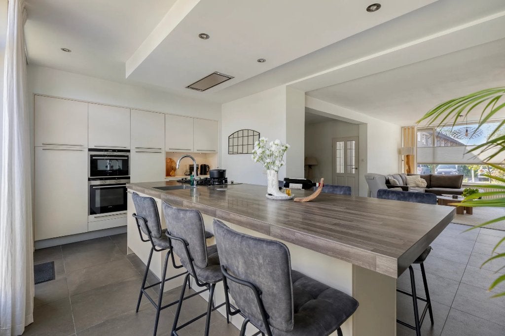 ✨ CUISINE DESIGN AVEC ÎLOT ✨, Maison & Meubles, Cuisine | Cuisines complètes, Enlèvement ou Envoi, Bois, Comme neuf, Cuisine à mur double