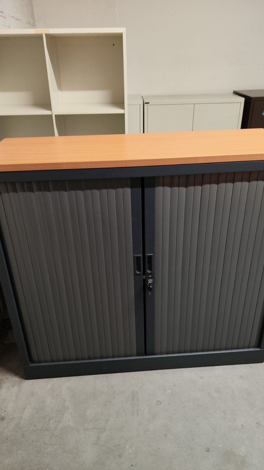armoire métallique a volets, Enlèvement