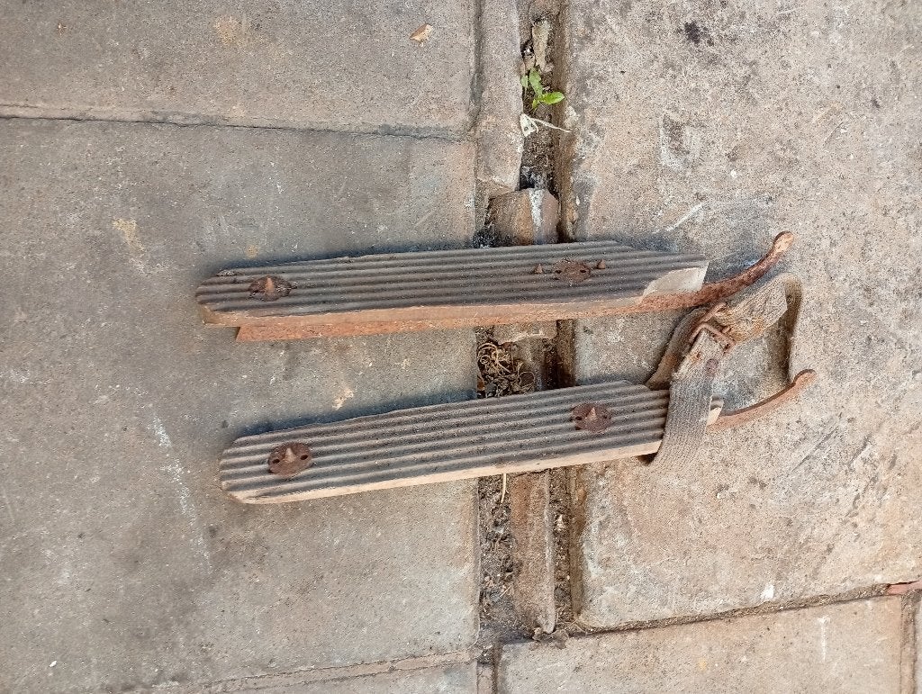 Oude antieke schaatsen, Antiek en Kunst, Ophalen