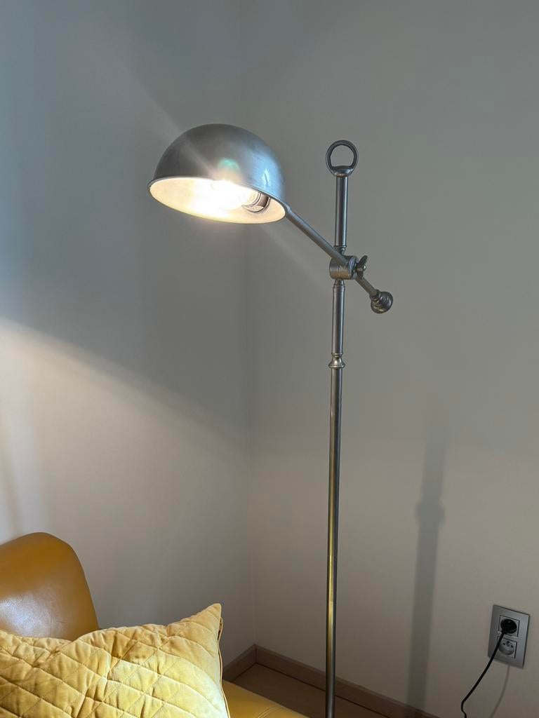 Vintage verstelbare vloerlamp – industriële design lamp, Huis en Inrichting, Ophalen, Zo goed als nieuw, Metaal