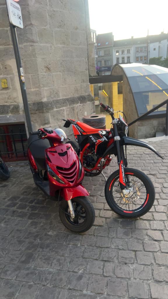 Piaggio Zip 2t (B-klasse), Ophalen, Zo goed als nieuw