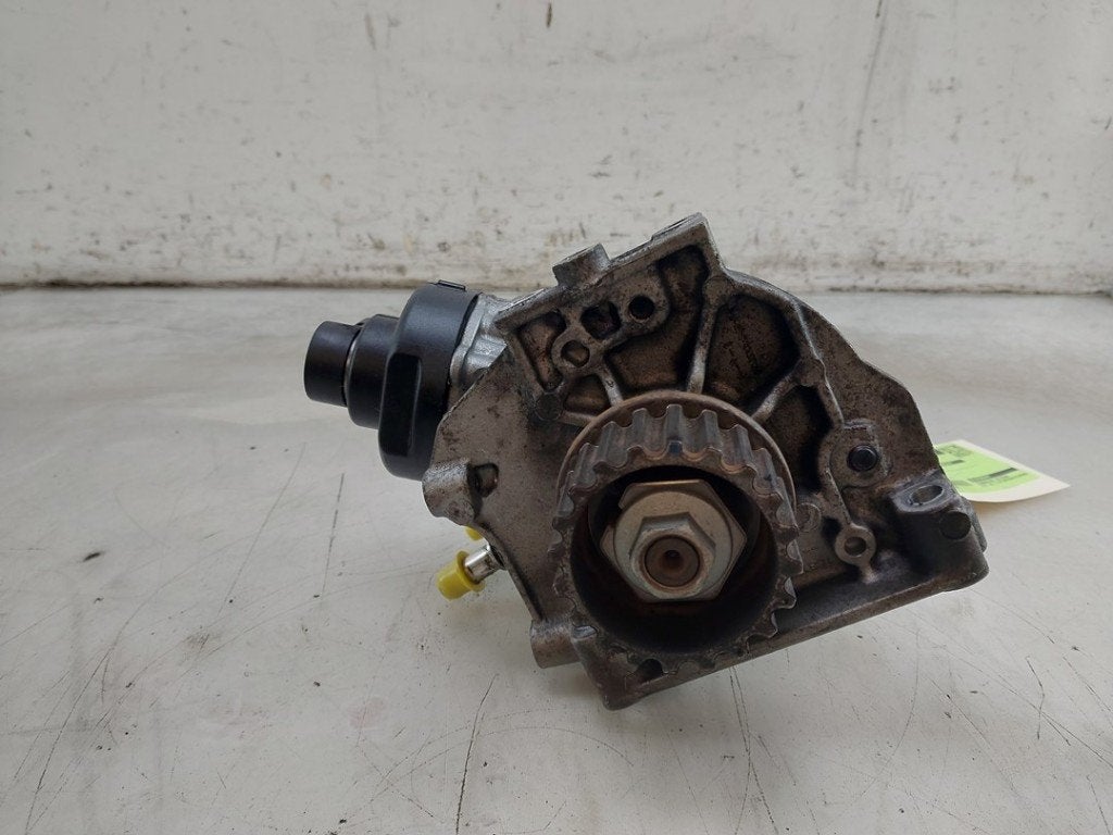 BRANDSTOFPOMP MECHANISCH Renault Kangoo Express (RFK), Auto-onderdelen, Robert Bosch AG, Gebruikt, Renault, Robert-Bosch-Allee 1
74232  Abstatt, DE