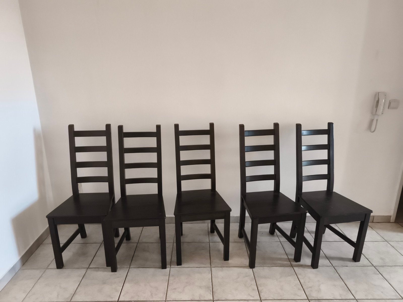 5 chaises noires, Maison & Meubles, Enlèvement, Bois, Noir, Cinq, Six Chaises ou plus