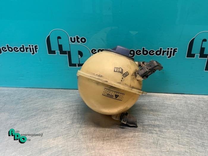 Réservoir d'expansion d'un Seat Leon (Leon 00-), -, 3 mois de garantie, Utilisé, -