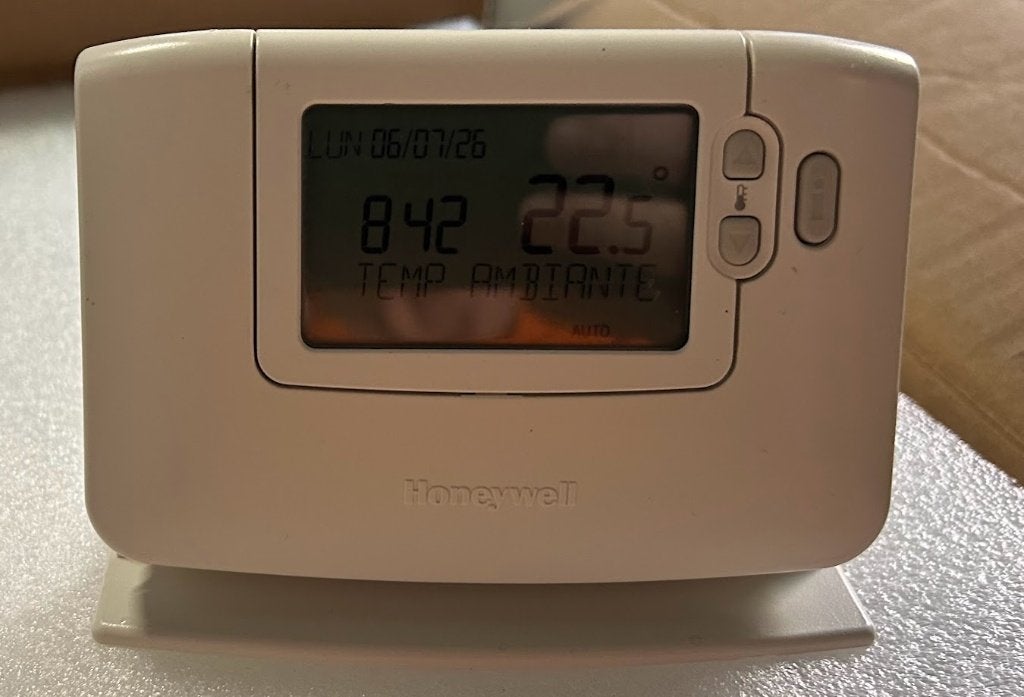 Thermostat sans fil Honeywell CM927, Bricolage & Construction, Thermostats, Comme neuf, Thermostat intelligent, Enlèvement ou Envoi