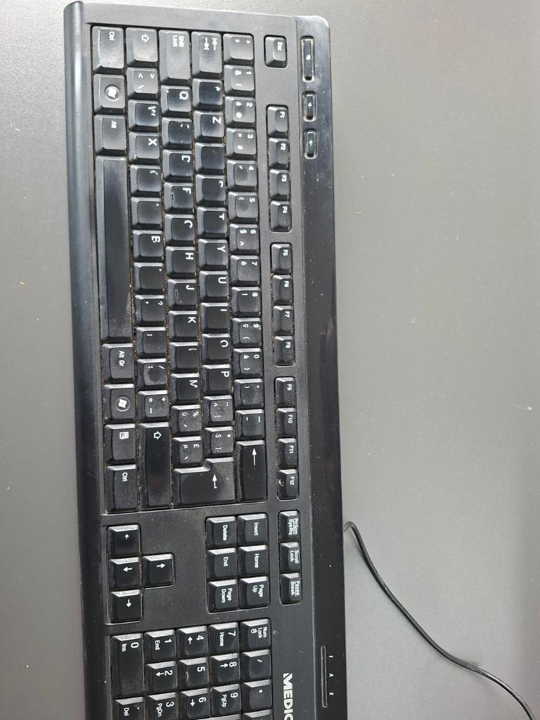 Azerty toetsenbord met DIN 6-pins PS/2 aansluitkabel, Ophalen of Verzenden, Azerty