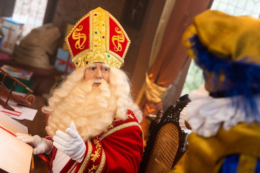 Sinterklaas baard en pruik, yakhaar, 1x gebruikt, Diversen, Ophalen, Zo goed als nieuw