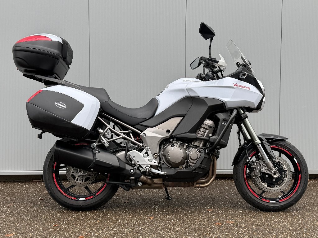 Kawasaki Versys 1000/ Top & zijkoffers / Navigatie / 26100km, 4 cilinders, Motorrijbewijs A, Bedrijf, Meer dan 35 kW