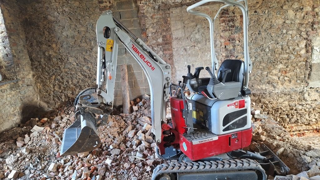 Mini pelle TAKEUCHI TB 210 R, Articles professionnels, Enlèvement