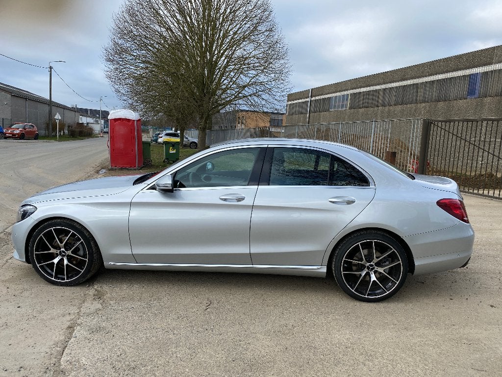 Mercedes-Benz C 180 Avantgarde automatique, Cuir, Argent ou Gris, Entreprise, Noir