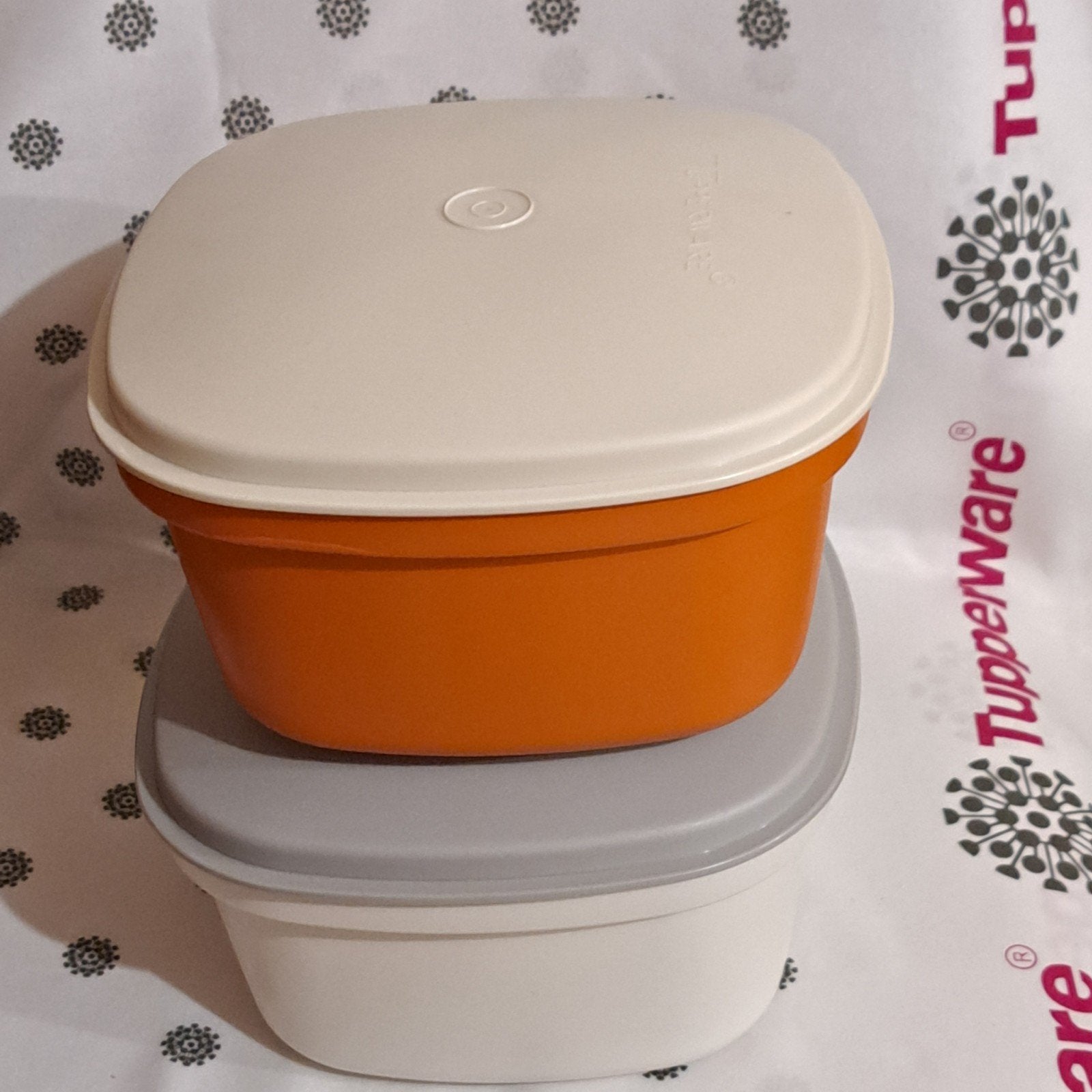 Tupperware servant Wonder Agan, Enlèvement ou Envoi, Autres couleurs, Comme neuf, Avec couvercle