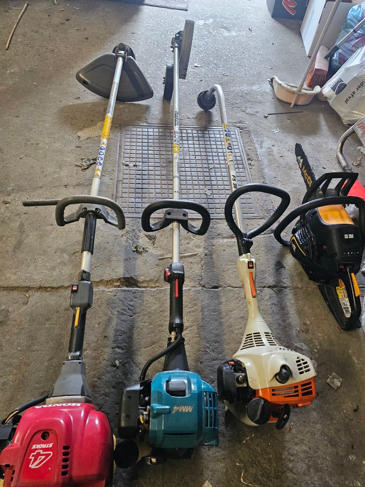 lot bosmaaier kantmaaier kettingzaag stihl honda makita, Jardin & Terrasse, Débroussailleuses, Enlèvement
