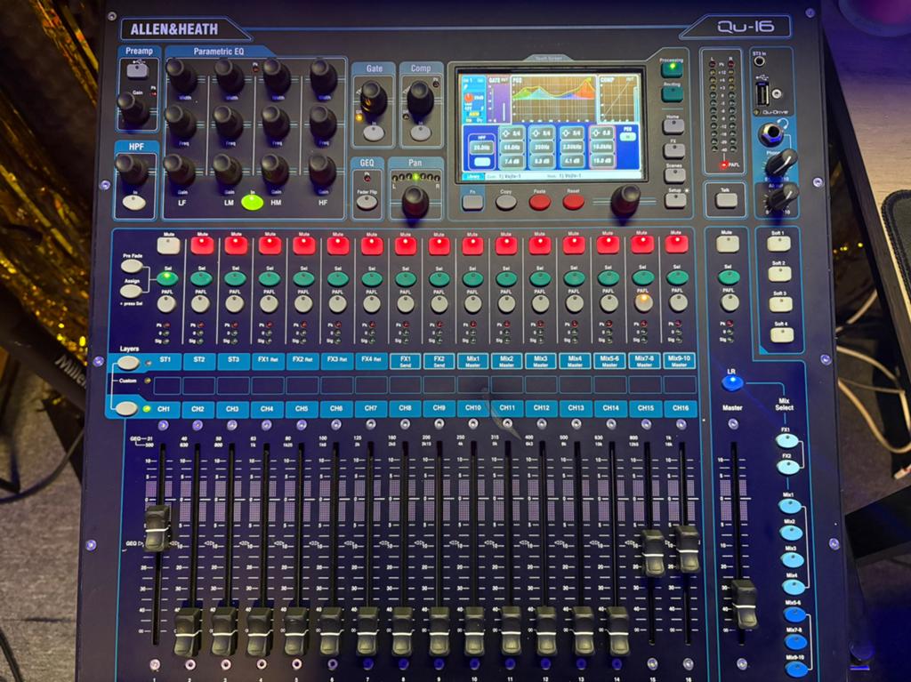 allen & heath qu-16, Enlèvement ou Envoi, Comme neuf, 20 canaux ou plus