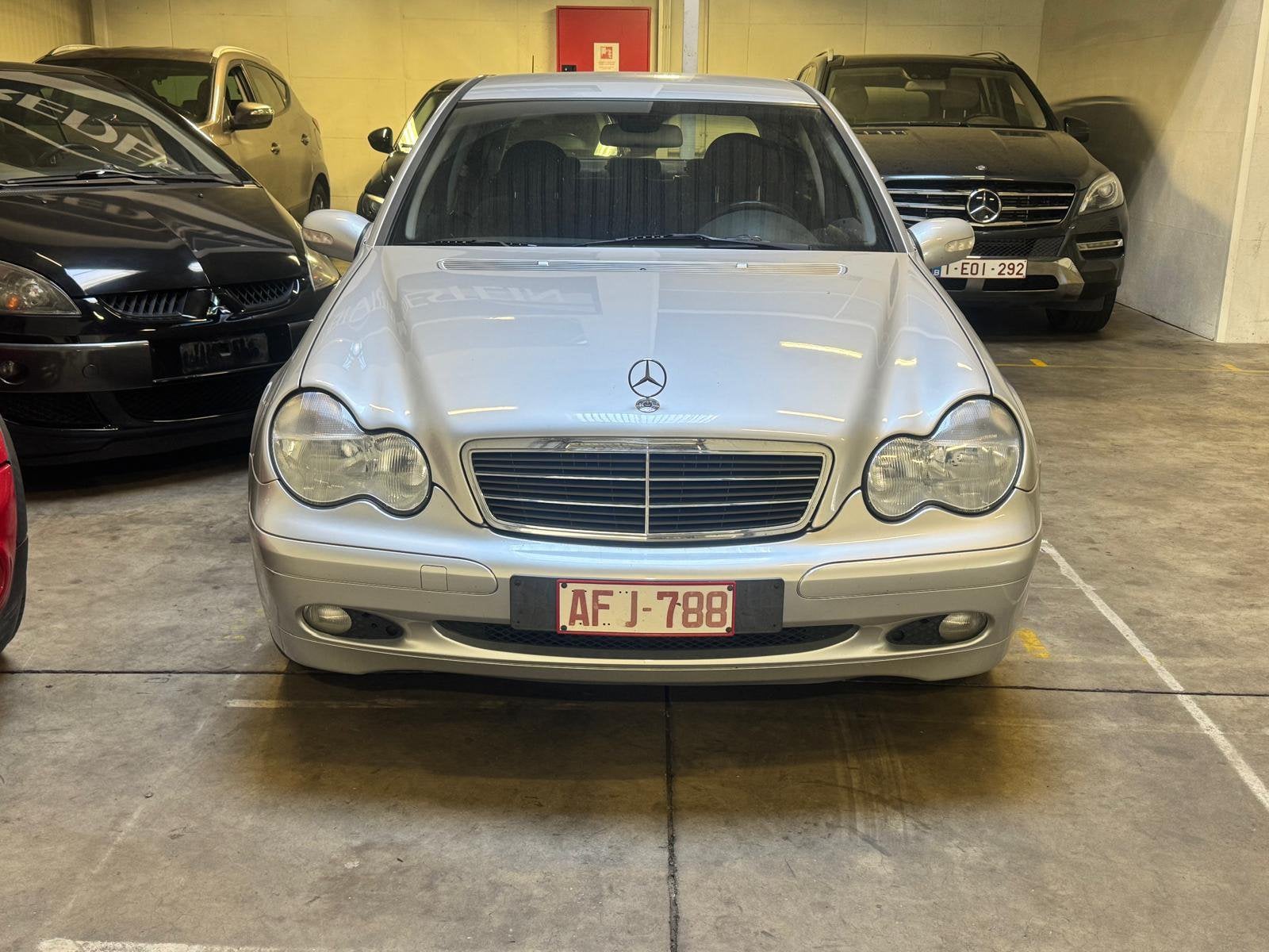Mercedes c200 cdi, Auto's, Automaat, Stof, Zwart, Diesel