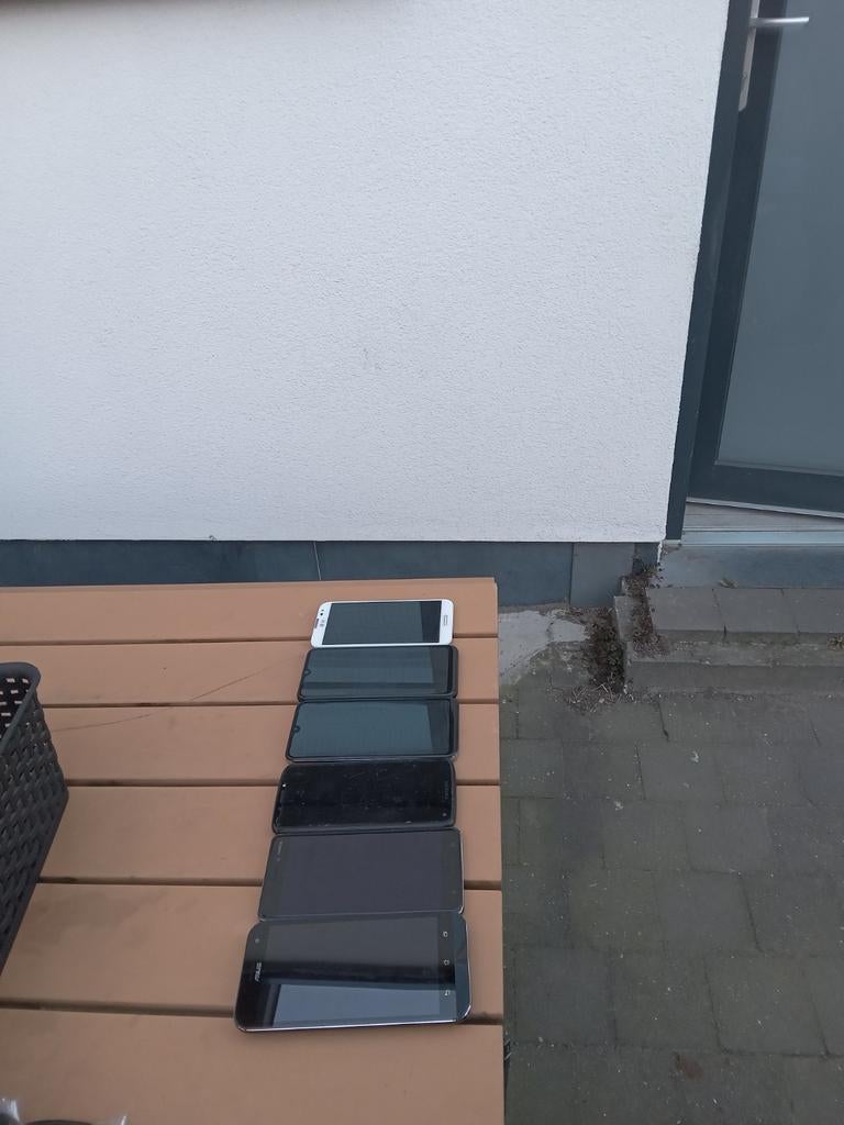 Partij proper, werkende Smartphones 30eur per stk, Telecommunicatie, Ophalen