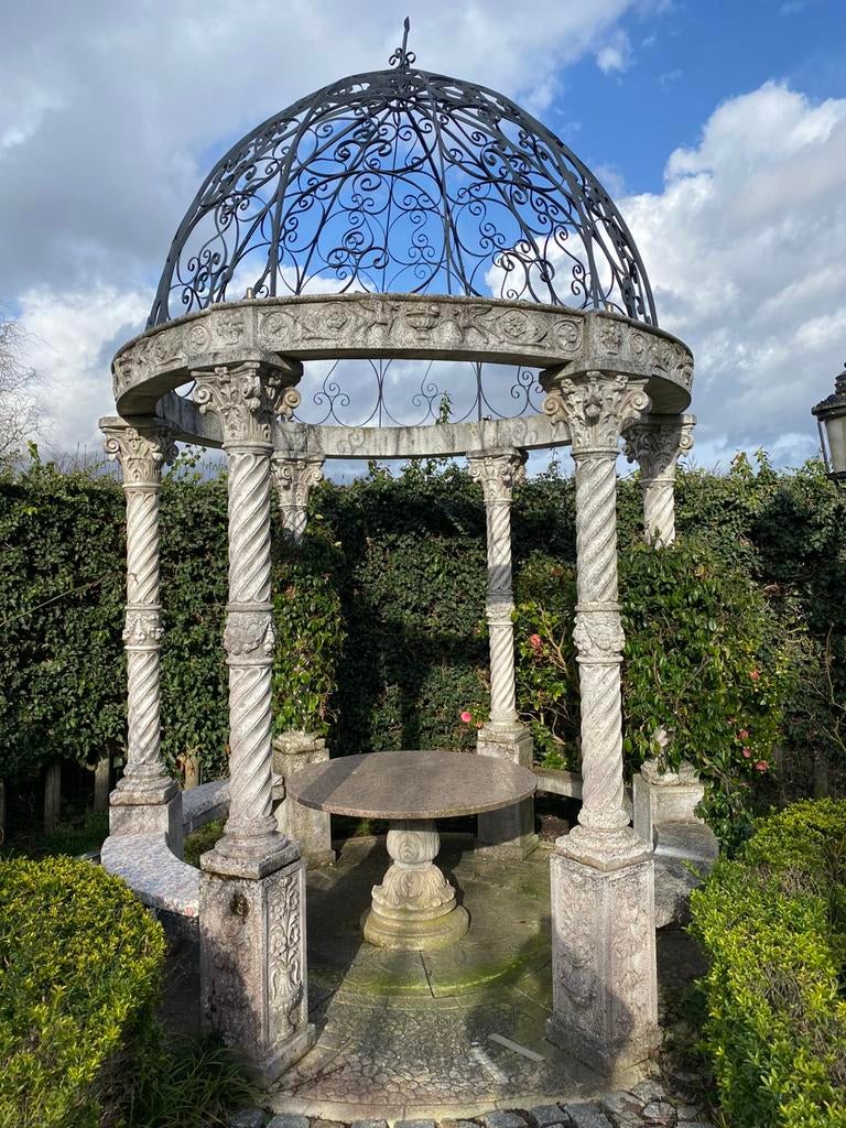 Sierlijk tuinprieel / gazebo met tafel en zitbank, Tuin en Terras, Tuinmeubel-accessoires, Gebruikt, Ophalen