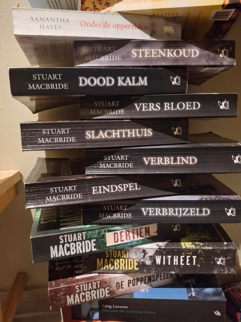 Reeks Stuart MacBride, Boeken, Ophalen