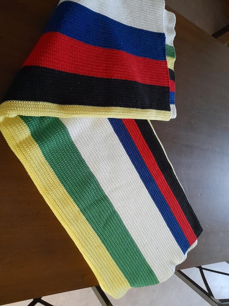 Hangemaakt deken prijs bespreekbaar, Ophalen