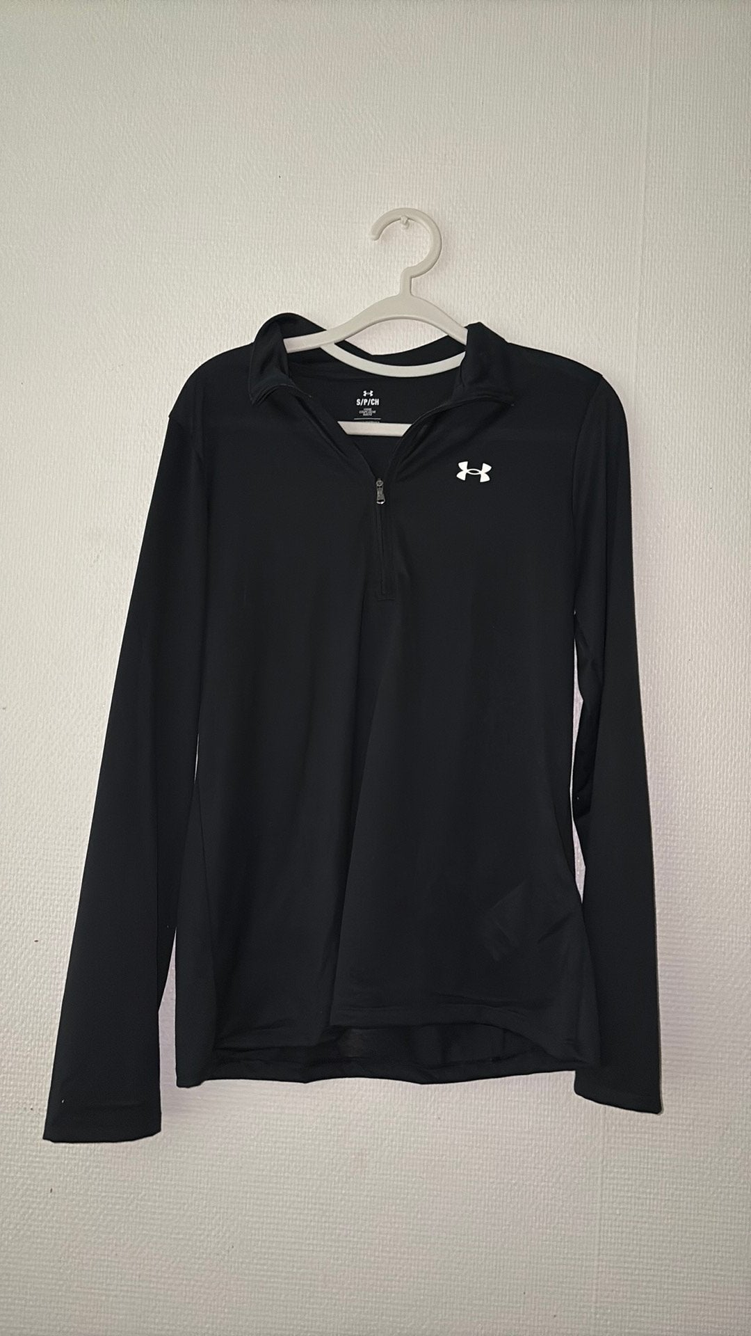 Zwarte Under Armour sporttop, Vêtements | Femmes, Vêtements de sport, Taille 36 (S), Comme neuf, Enlèvement, Fitness ou Aérobic