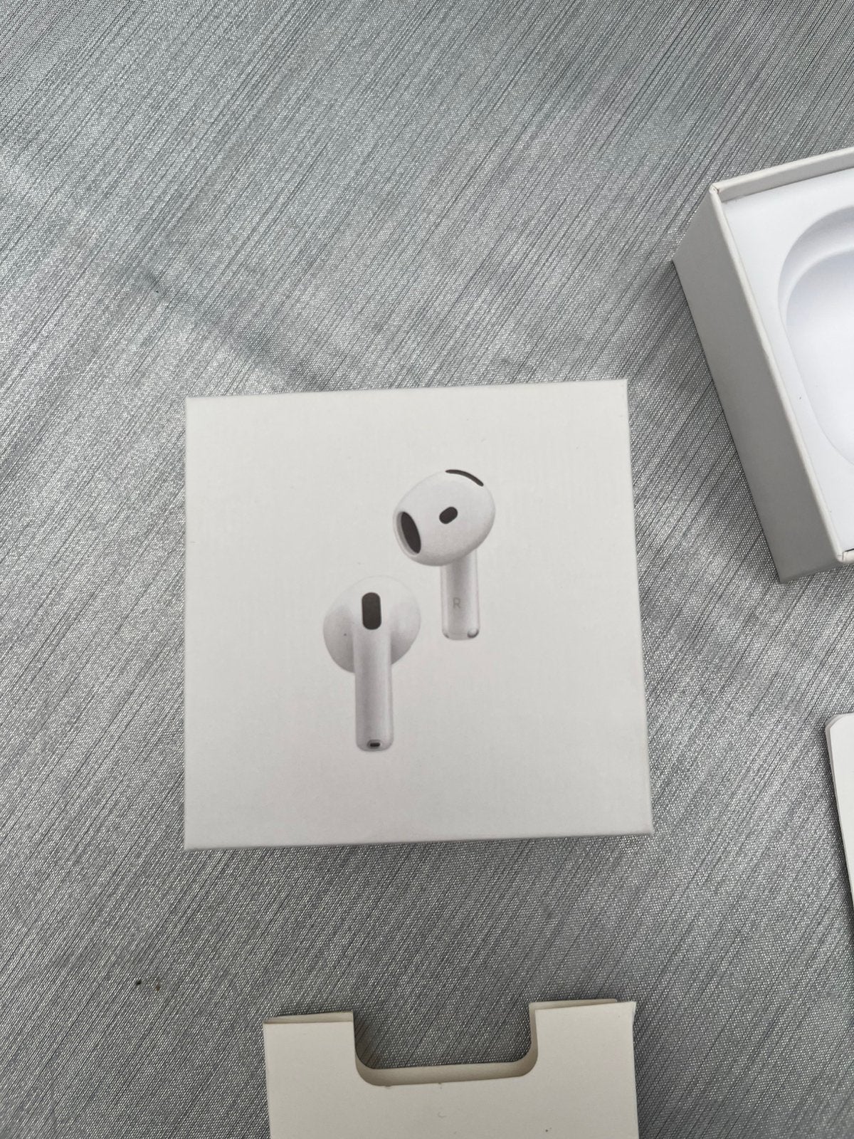 Airpods 4 avec réduction de bruit, Télécoms, Téléphonie mobile | Écouteurs, Comme neuf, Apple, Blanc, Enlèvement ou Envoi